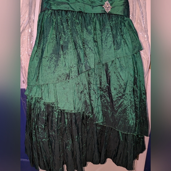 Hunter Green Night Moves Prom Dress (Style #5878) - Picture 2 of 8